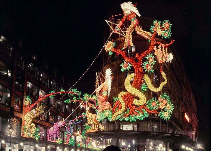 55 Rare Color Photos Of Paris Taken 100 Years Ago