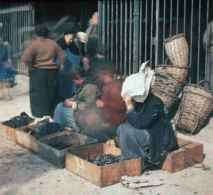 55 Rare Color Photos Of Paris Taken 100 Years Ago
