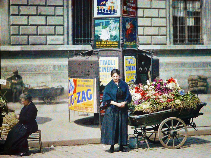 55 Rare Color Photos Of Paris Taken 100 Years Ago