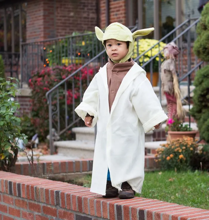 Mark Zuckerberg's Baby Dressed As Jedi Inspires People To Share Their Star Wars Babies
