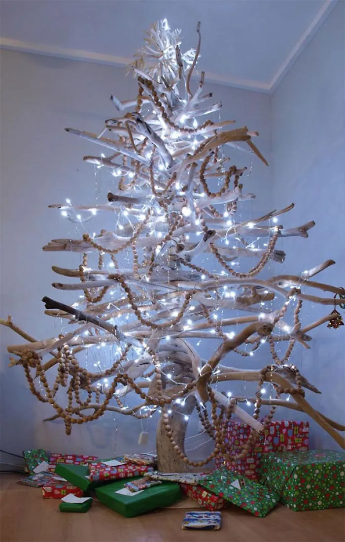 Driftwood Christmas Tree - Making The Best Of It On A Tropical Island