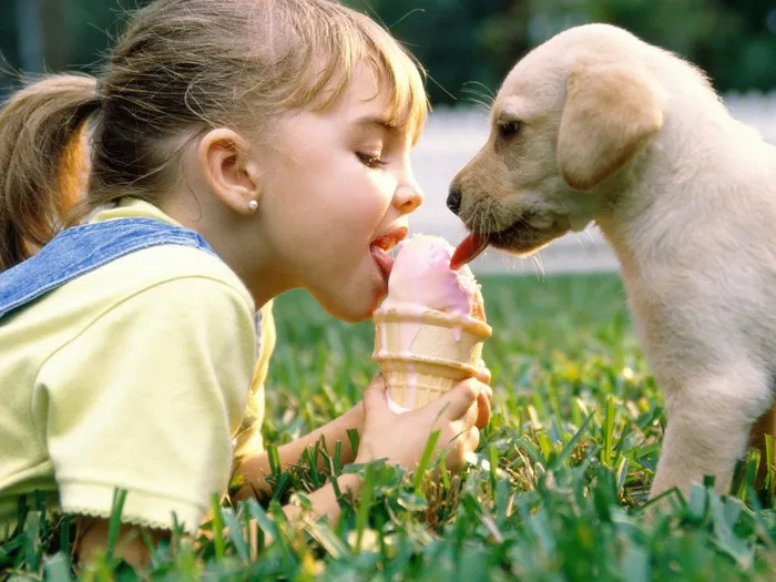 129 Heartwarming Photos Proving That Your Kids Need A Pet