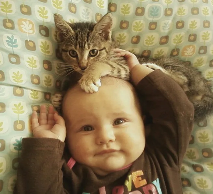 129 Heartwarming Photos Proving That Your Kids Need A Pet