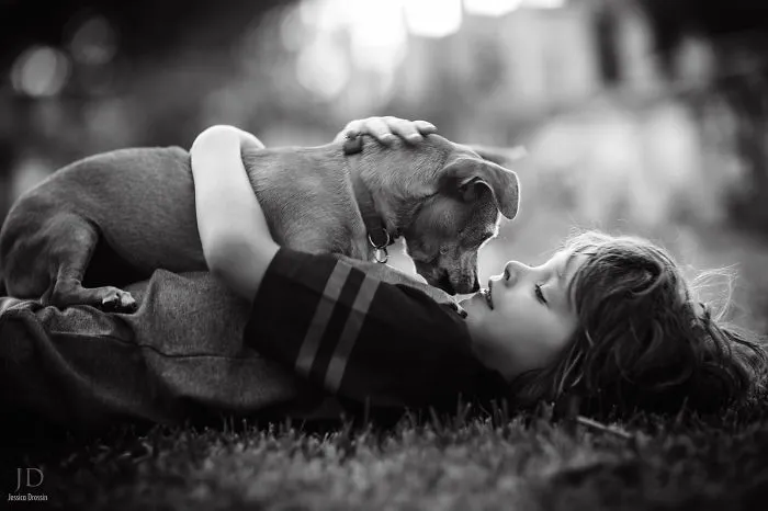 129 Heartwarming Photos Proving That Your Kids Need A Pet