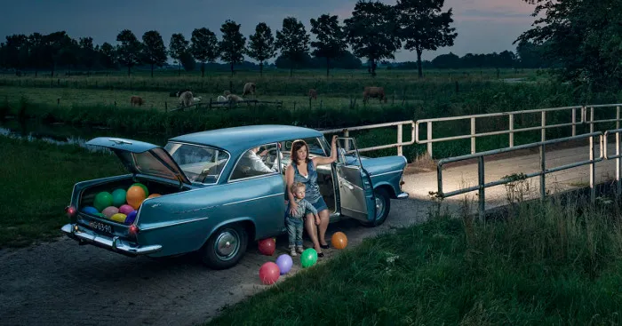 Skeletal Moments: We Capture People Hiding Their Secrets