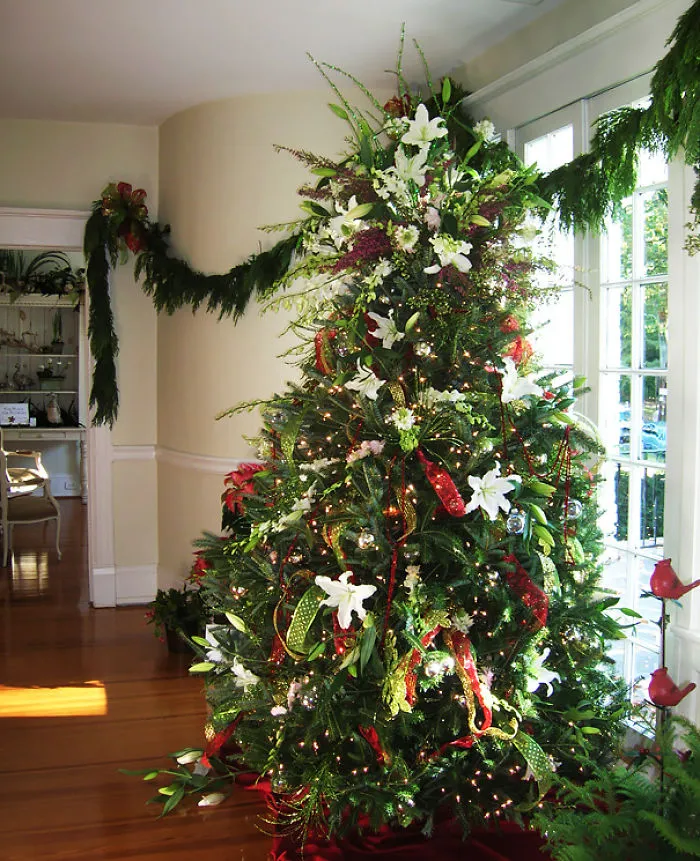 Floral Christmas Tree