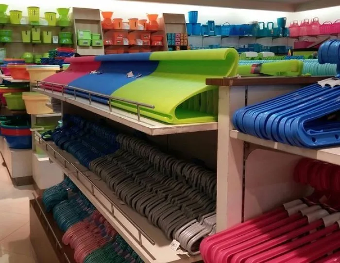 These Perfectly Flush Hangers.