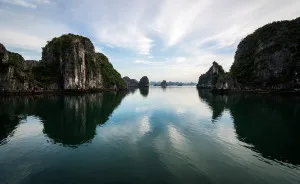 I Capture Spectacular Scenery Contrasts In Halong Bay