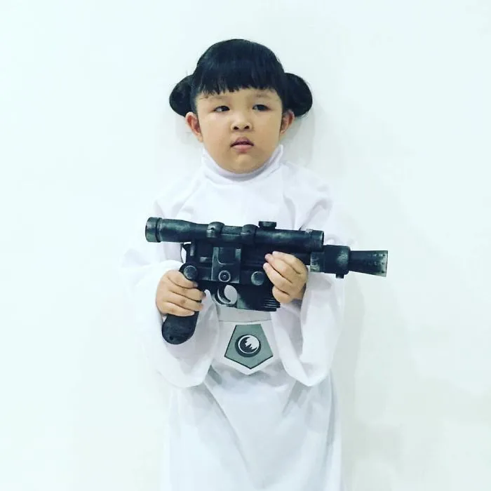 Mark Zuckerberg's Baby Dressed As Jedi Inspires People To Share Their Star Wars Babies