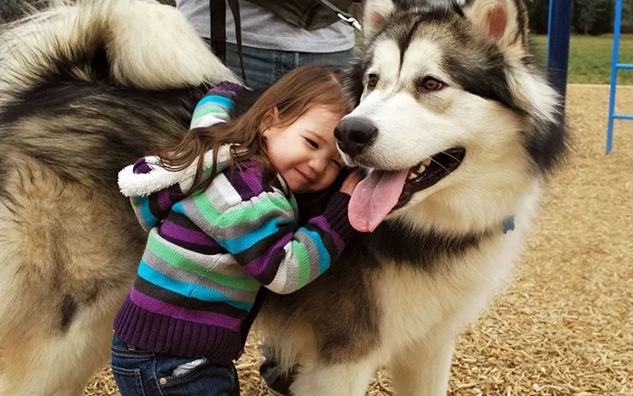 129 Heartwarming Photos Proving That Your Kids Need A Pet
