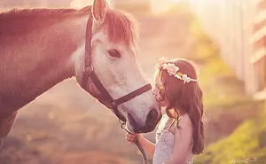 Photographers From All Over The World Capture Amazing Photos Of Children And Animals (40 Pics)