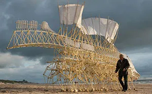 Dutch Artist Creates Wind-Powered Walking Sculptures