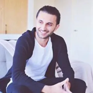 Farhang Dehzad
