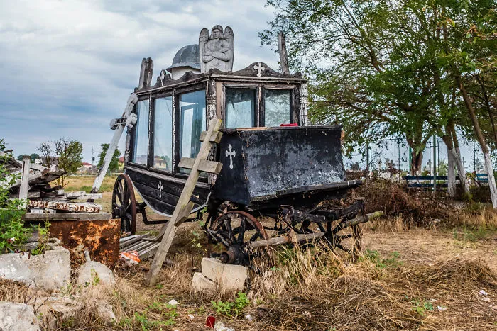 The Cosmopolitan Cemetery In Sulina, Romania, Hides A Pirate, A Princess And A Lot Of Stories