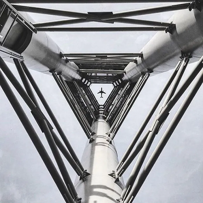 This Symmetry-Filled Instagram Will Satisfy Every Perfectionist’s Soul