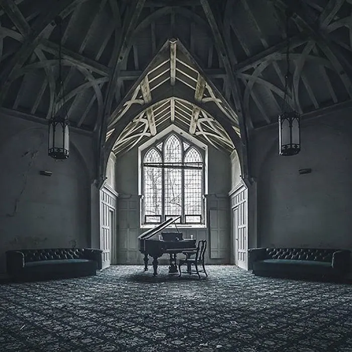 This Symmetry-Filled Instagram Will Satisfy Every Perfectionist’s Soul
