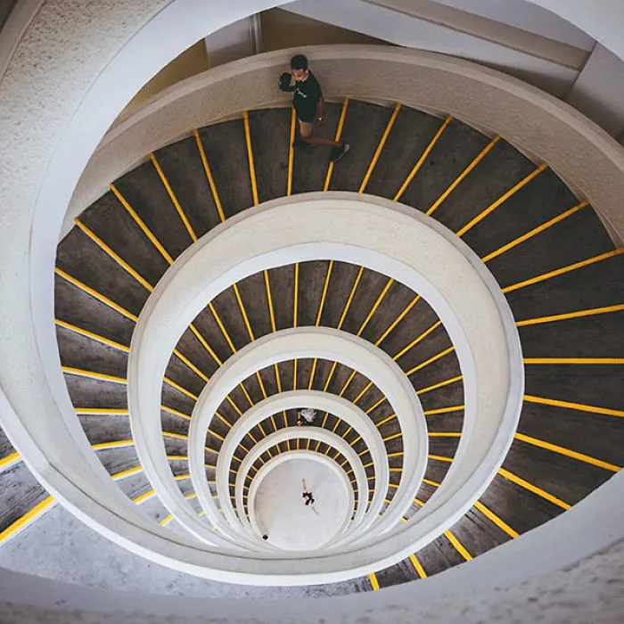 This Symmetry-Filled Instagram Will Satisfy Every Perfectionist’s Soul