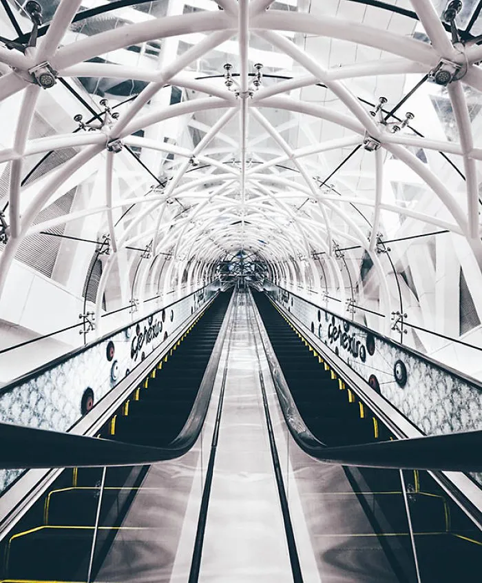 This Symmetry-Filled Instagram Will Satisfy Every Perfectionist’s Soul