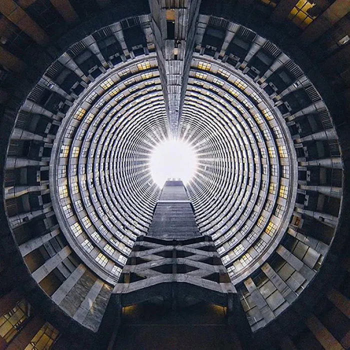 This Symmetry-Filled Instagram Will Satisfy Every Perfectionist’s Soul