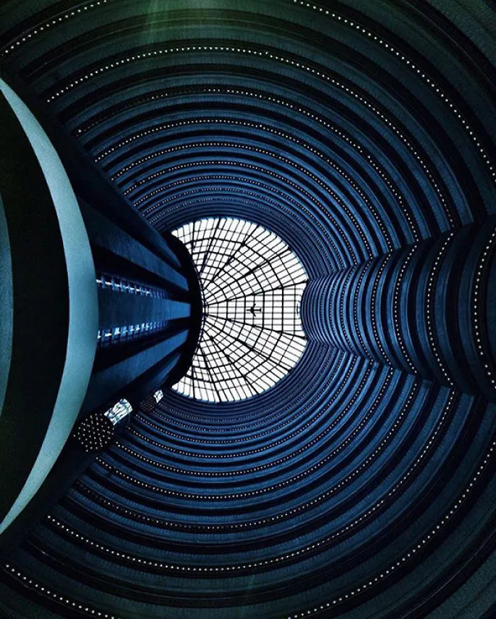 This Symmetry-Filled Instagram Will Satisfy Every Perfectionist’s Soul