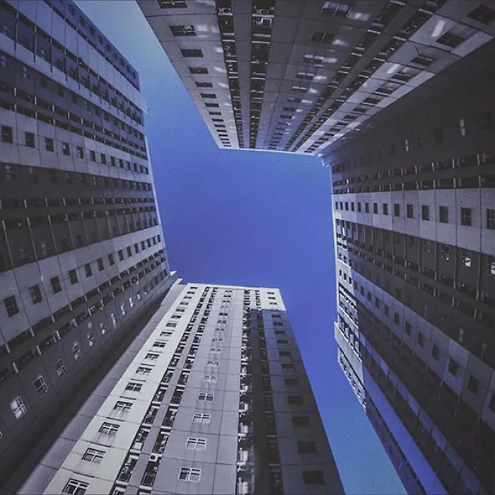 This Symmetry-Filled Instagram Will Satisfy Every Perfectionist’s Soul