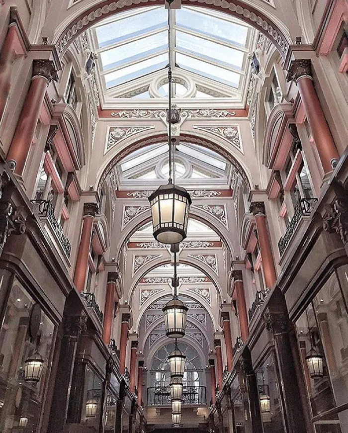 This Symmetry-Filled Instagram Will Satisfy Every Perfectionist’s Soul