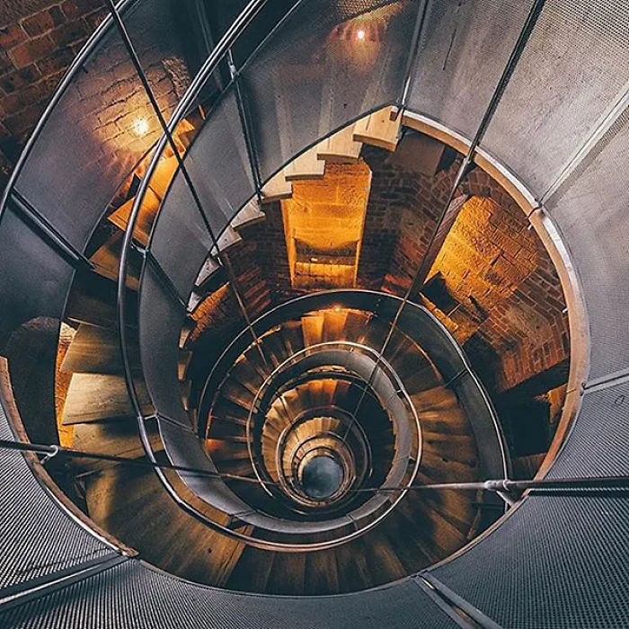 This Symmetry-Filled Instagram Will Satisfy Every Perfectionist’s Soul