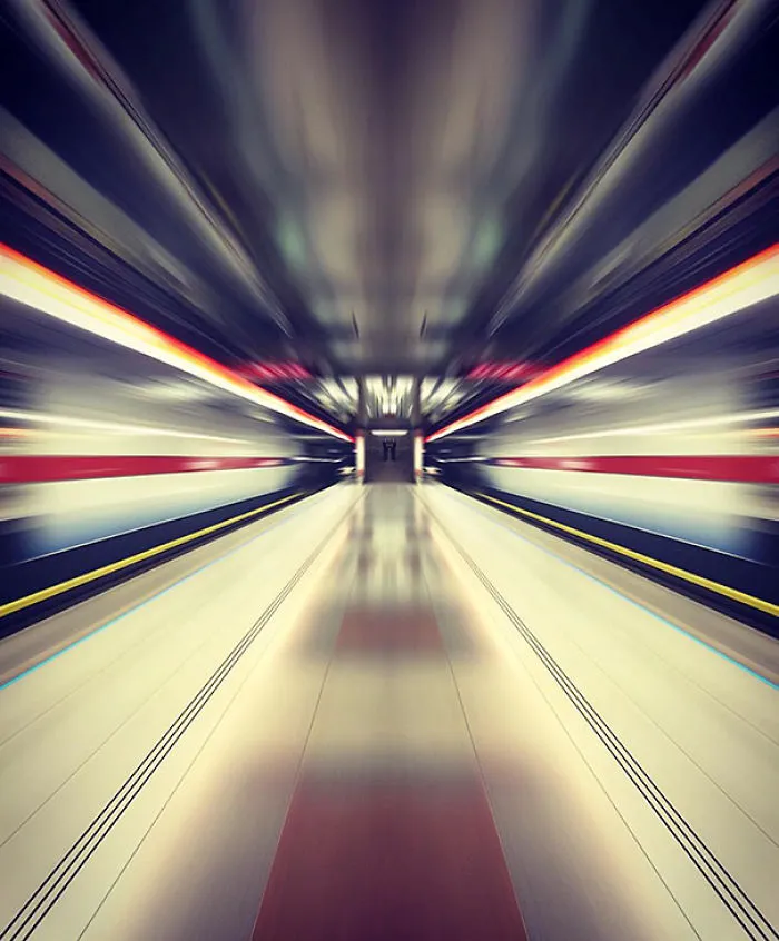 This Symmetry-Filled Instagram Will Satisfy Every Perfectionist’s Soul