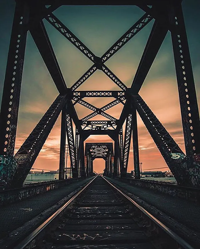 This Symmetry-Filled Instagram Will Satisfy Every Perfectionist’s Soul