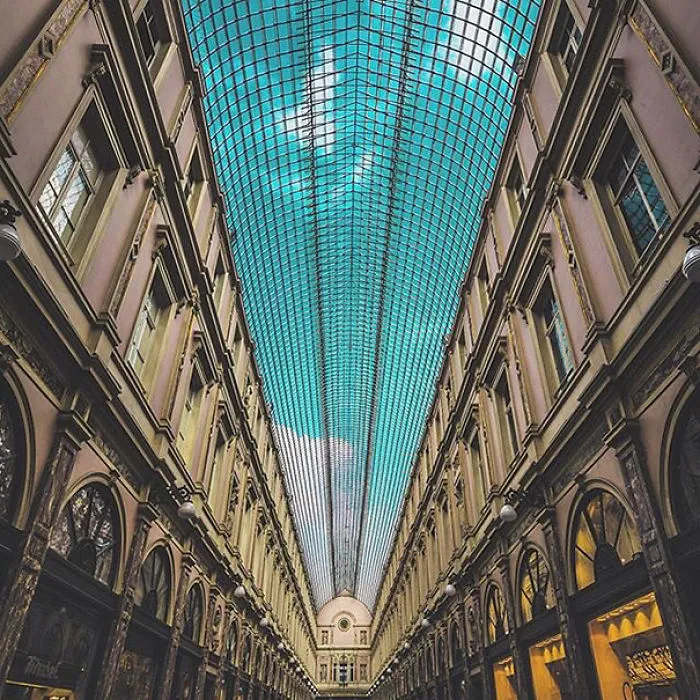 This Symmetry-Filled Instagram Will Satisfy Every Perfectionist’s Soul