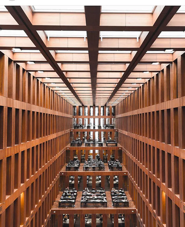 This Symmetry-Filled Instagram Will Satisfy Every Perfectionist’s Soul