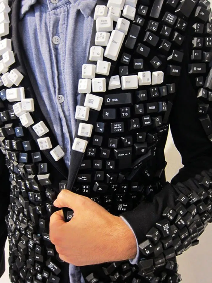 Do Not Throw Away The Old Keyboard And See What You Can Do With It - Diy