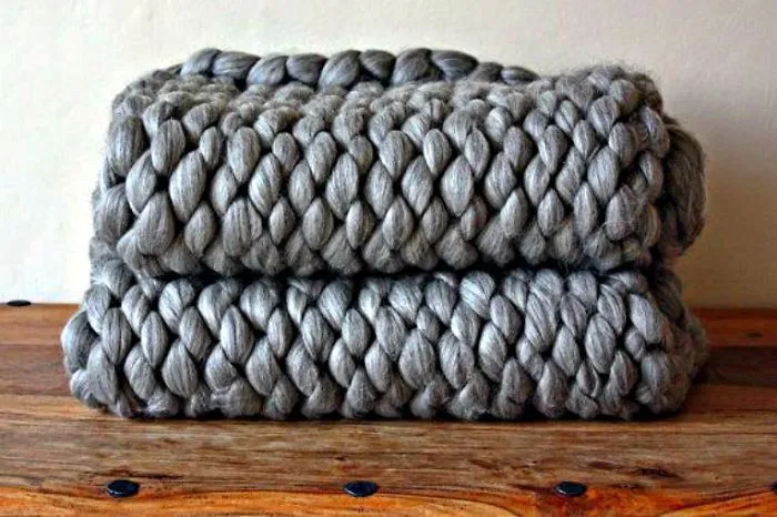 Gigantic Chunky Knit Blankets Ease Winter's Chill