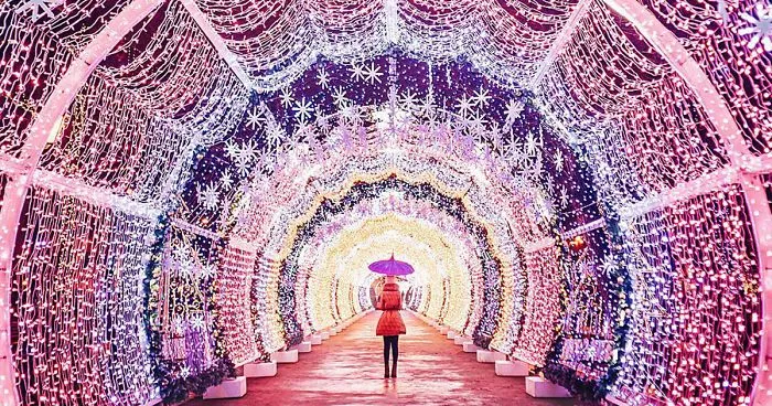 Moscow City Looked Like A Fairytale During Orthodox Christmas