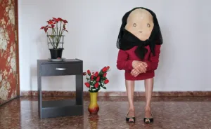 I Turn People Into Creatures From Another World By Drawing Faces On Their Backs
