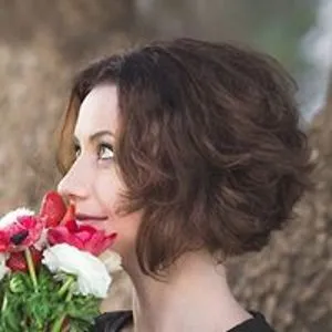 Ania Dergachev