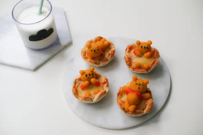 Pooh Bear Bread Cups