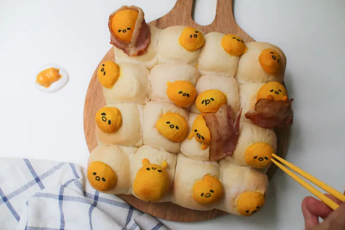Gudetama Pull-apart Bread Buns