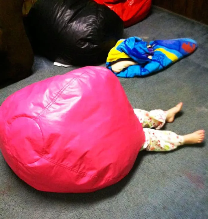 Brilliant Hiding Spot, Kiddo