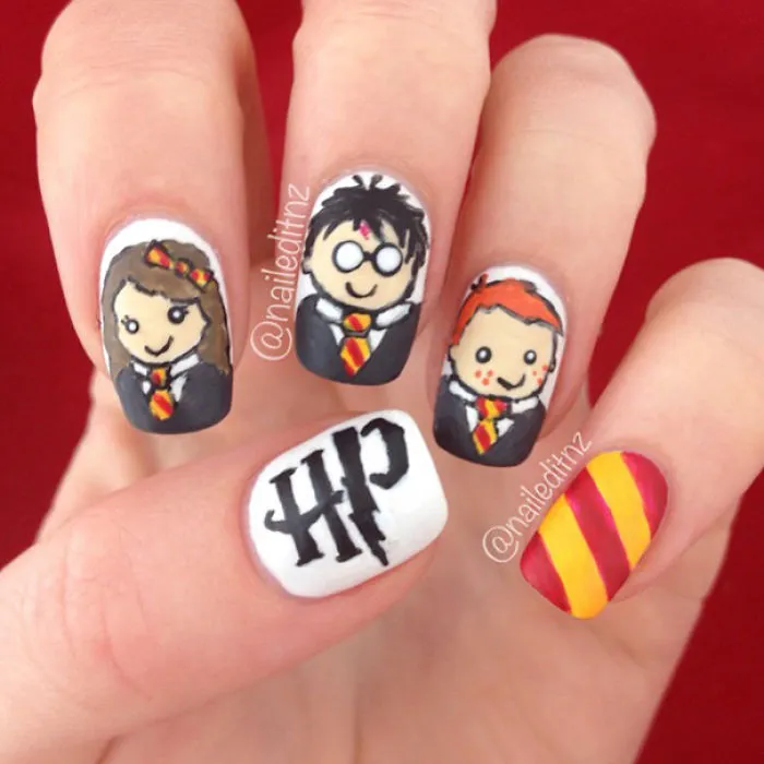 58 Harry Potter Nail Art Ideas That Are Pure Magic