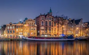 Take A Breath Of The Old Days By Looking At My Photos Of Amsterdam At Night