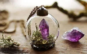 Terrarium Jewelry by Ruby Robin Lets You Take Tiny Bits Of Nature With You