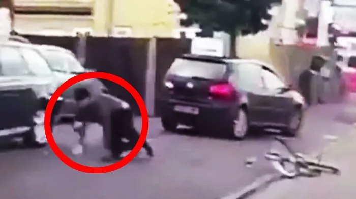 This Crazy Driver Hits Innocent Cyclist Purposely