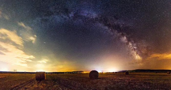 Spending The Night In Pitch Darkness Is The Best Thing You Can Do