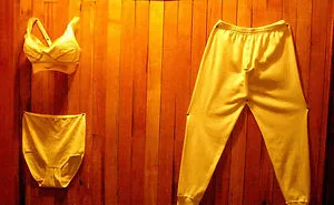 50 Funny Bathroom Signs People Found Around The World