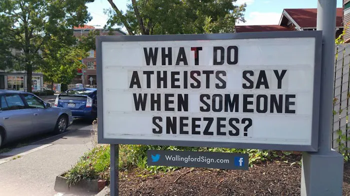 This Seattle Gas Station Has The Funniest Signs Ever (22 Pics)