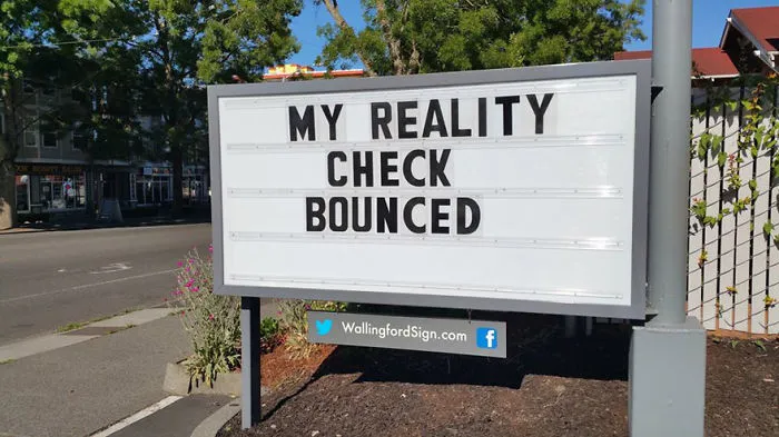 This Seattle Gas Station Has The Funniest Signs Ever (22 Pics)