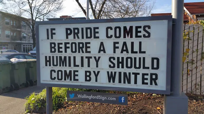 This Seattle Gas Station Has The Funniest Signs Ever (22 Pics)
