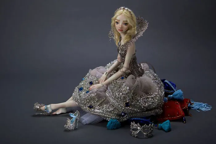 Creepily Realistic NSFW Porcelain Dolls By Russian Artist
