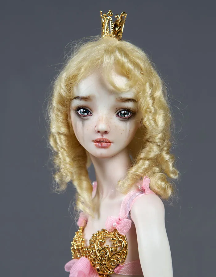 Creepily Realistic NSFW Porcelain Dolls By Russian Artist
